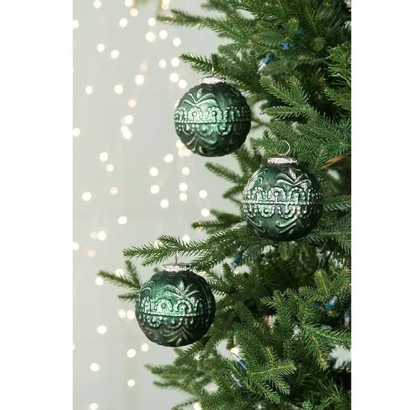 Vixen Christmas ball ornament – set of 6 mesmerizing glass balls, perfect for Christmas trees and year-round home decor